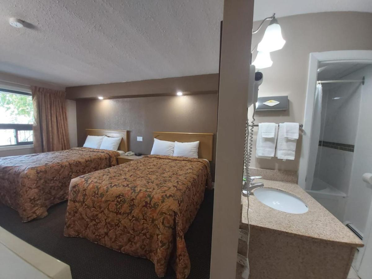 Arnprior Motor Inn Exteriér fotografie