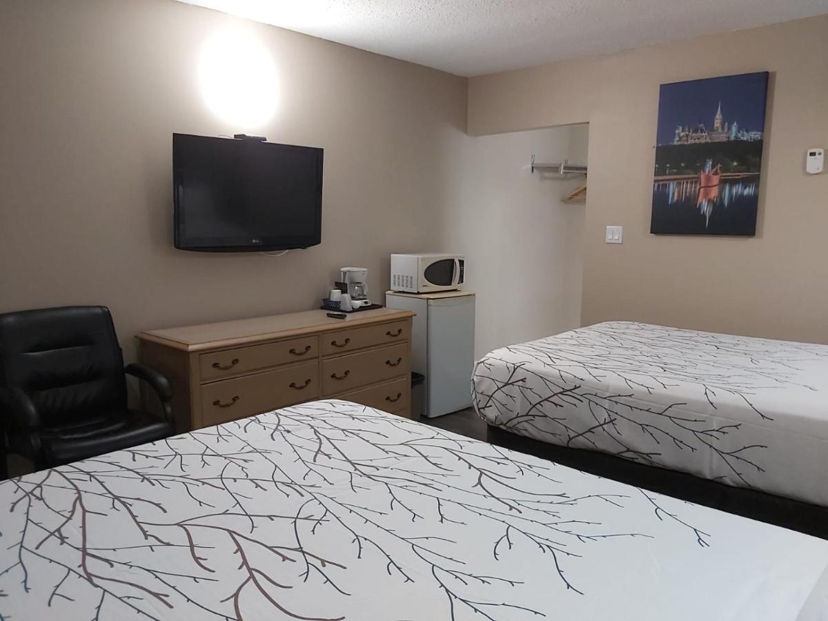 Arnprior Motor Inn Exteriér fotografie