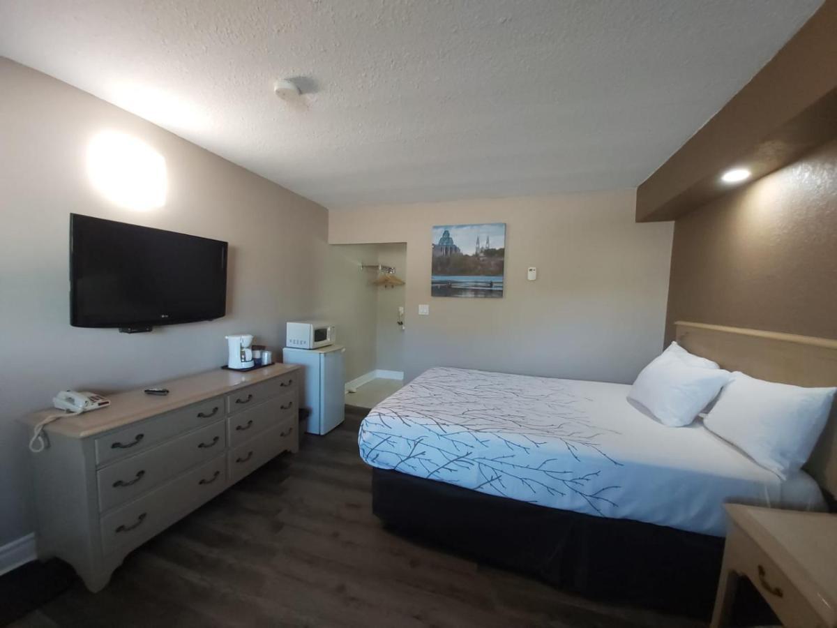 Arnprior Motor Inn Exteriér fotografie