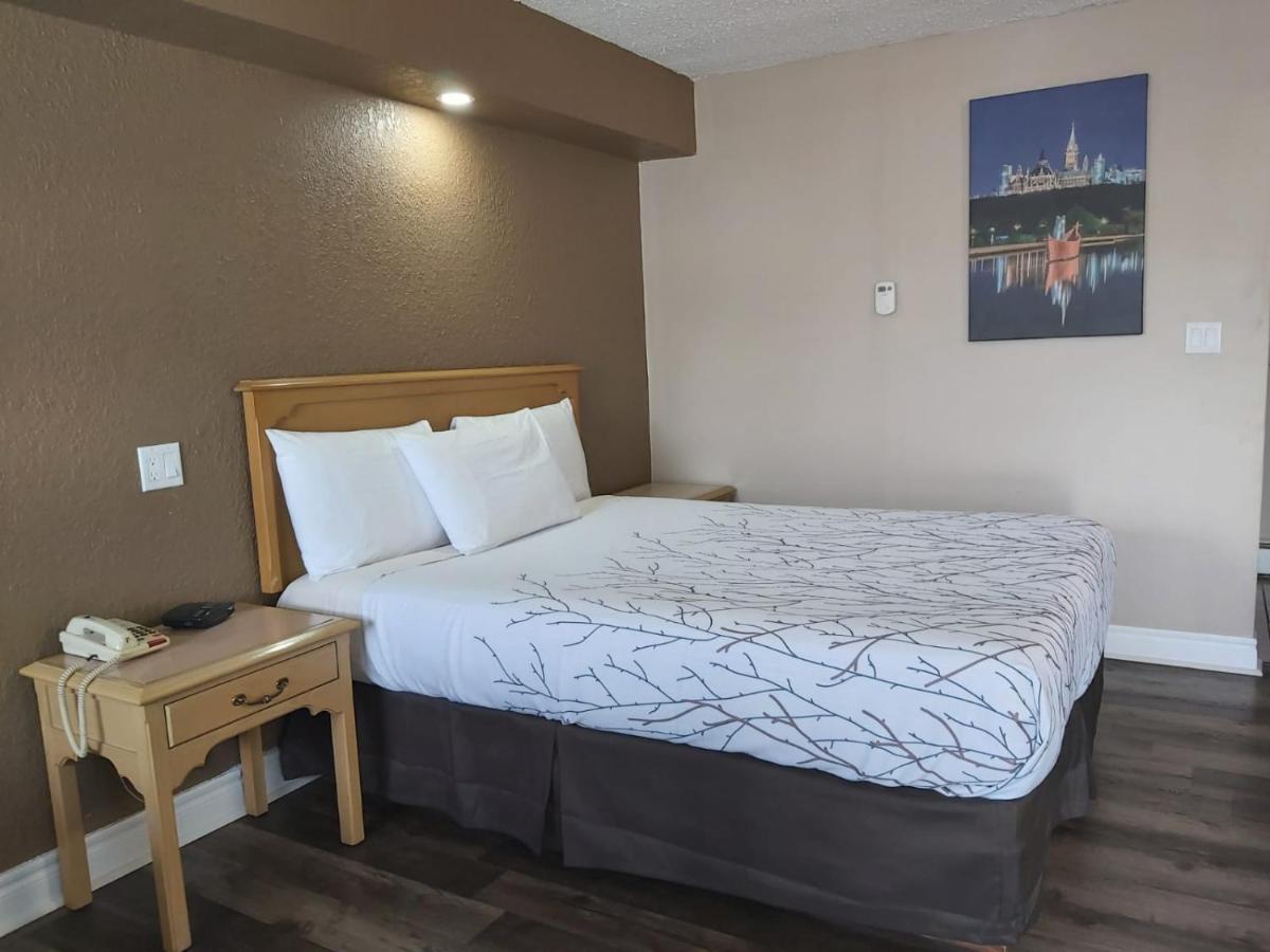 Arnprior Motor Inn Exteriér fotografie