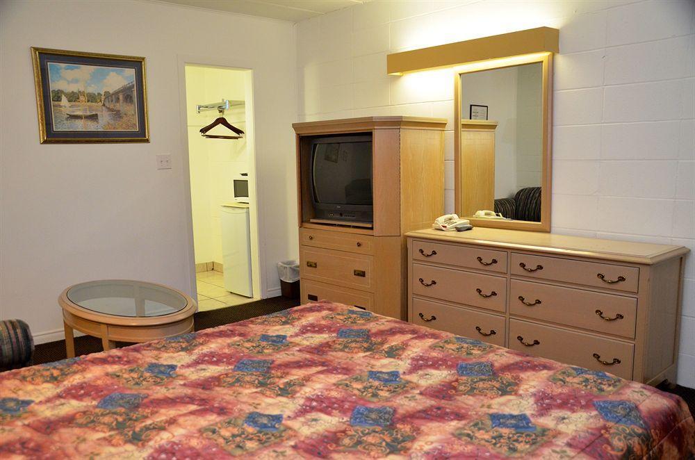 Arnprior Motor Inn Exteriér fotografie